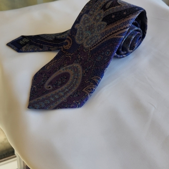 Valentino/Ermenegildo Zelma Tie - Picture 4 of 4